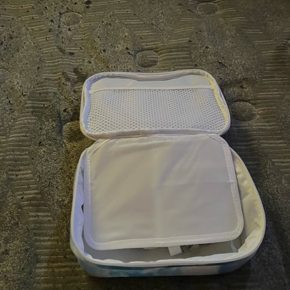White Shell Storage Pouch - Picture 3 of 6